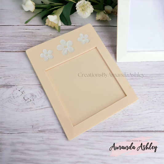 RTS - Peach Daisy Acrylic Notepad Holder