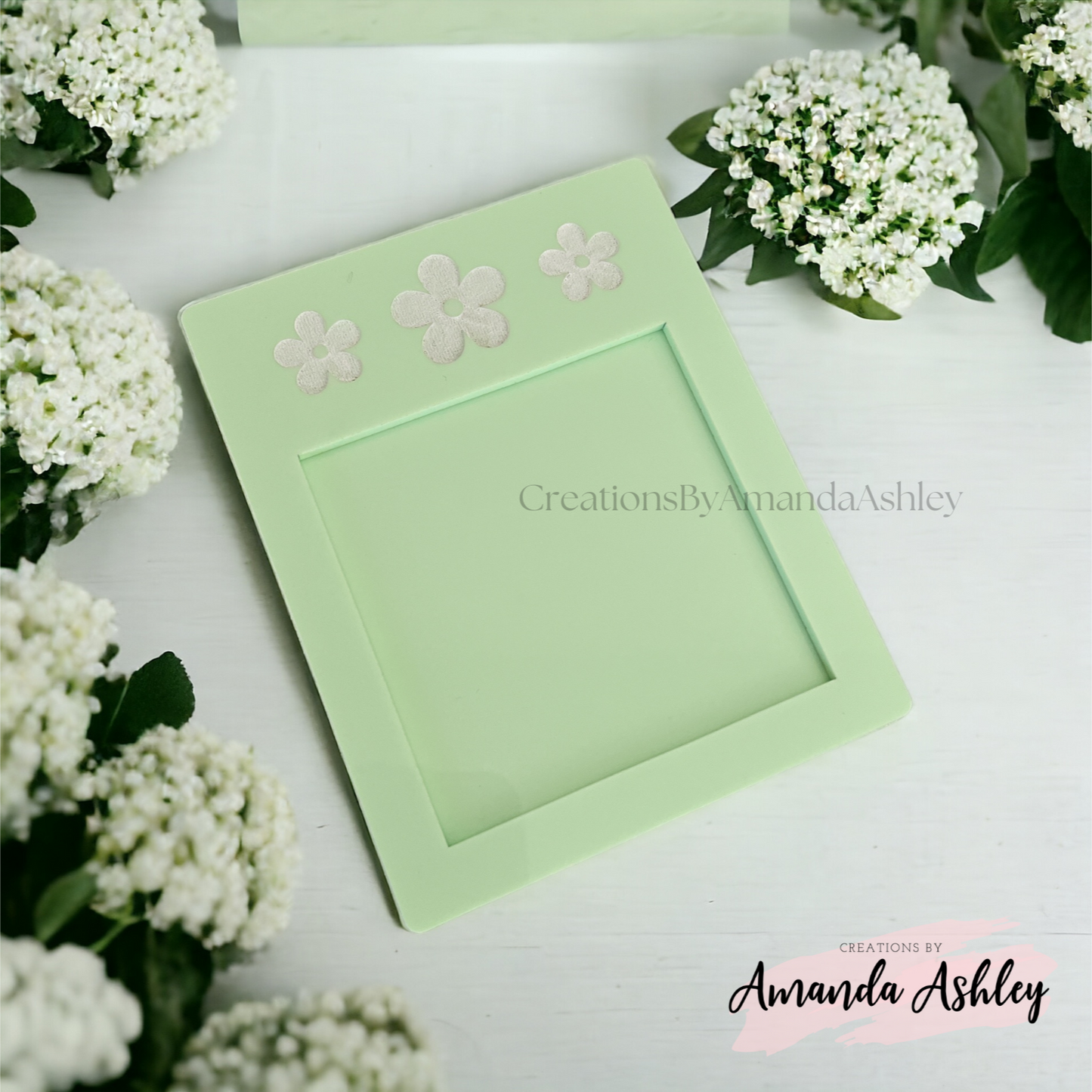 RTS - Spearmint Green Daisy Acrylic Notepad Holder