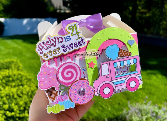 Two Sweet Favor Boxes