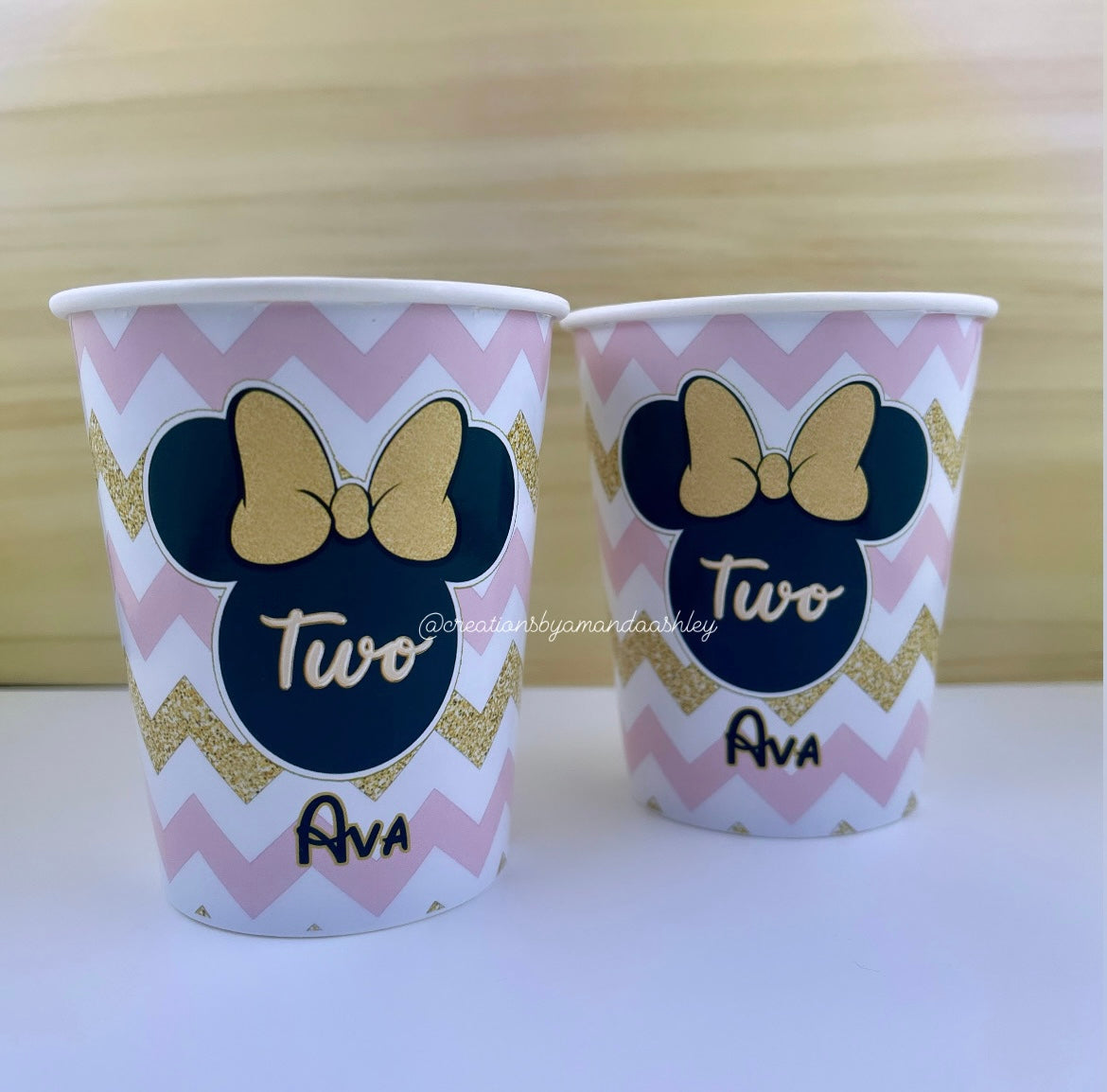 Minnie Mouse Black and Gold Party Cups